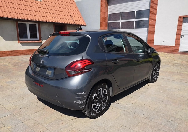 Peugeot 208 cena 14500 przebieg: 111180, rok produkcji 2016 z Świątniki Górne małe 211